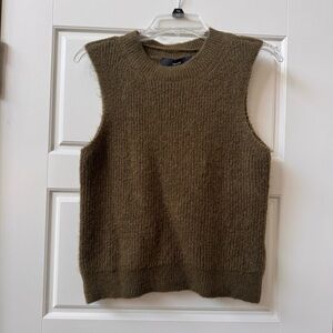 BOHME Vero Moda Sweater Vest Olive Green Crew Neck size Small